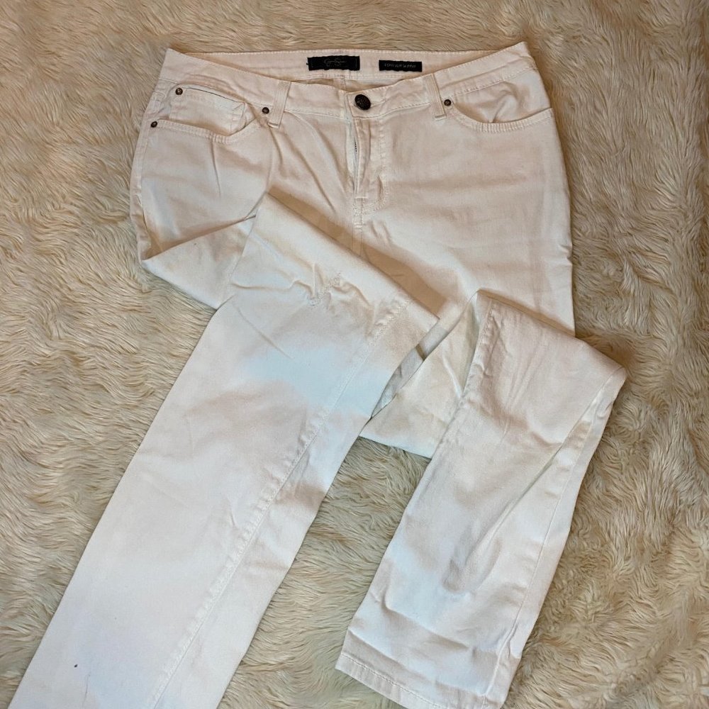 Jessica Simpson white jeans!